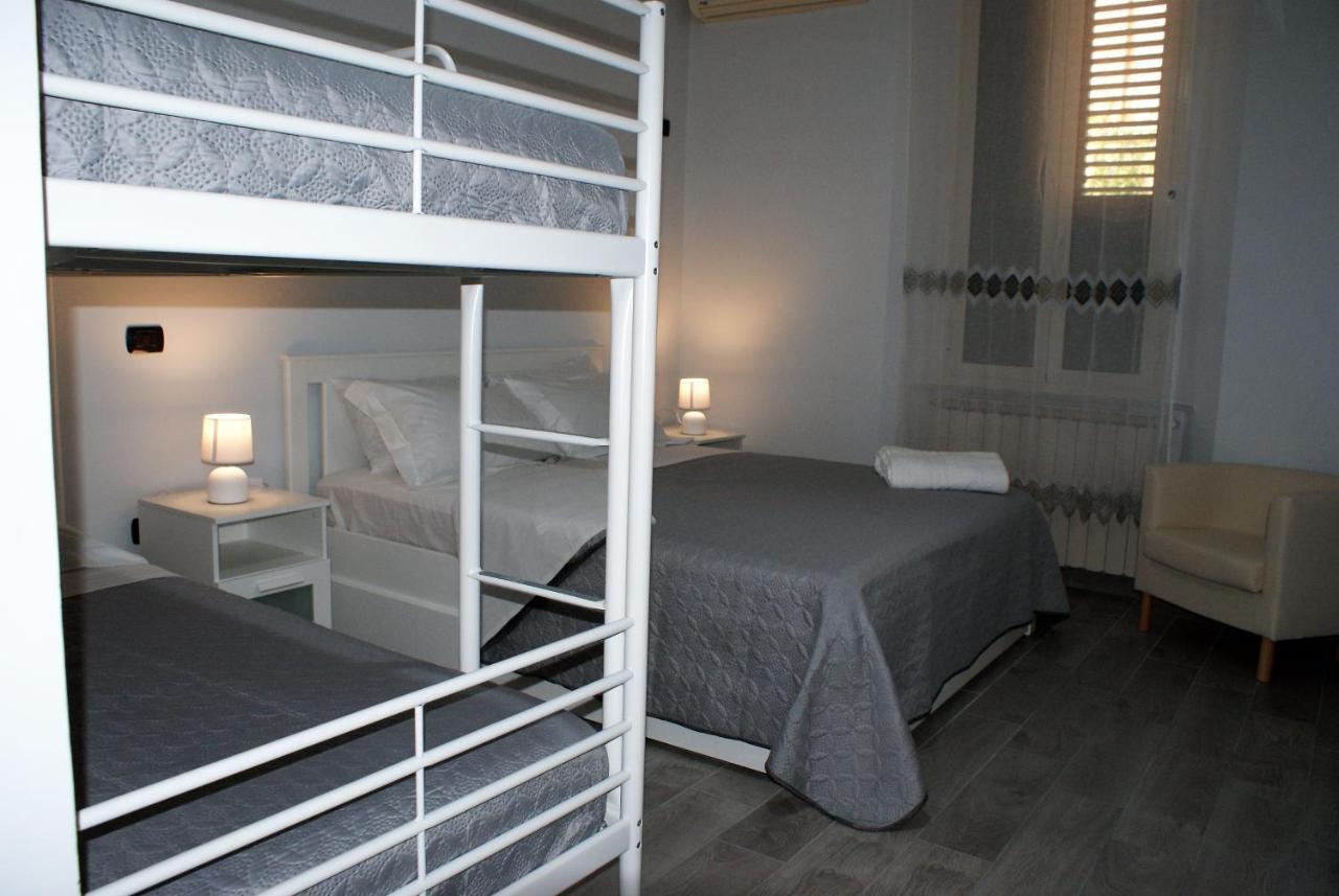 B&B Metropolitan Rc Reggio di Calabria Buitenkant foto