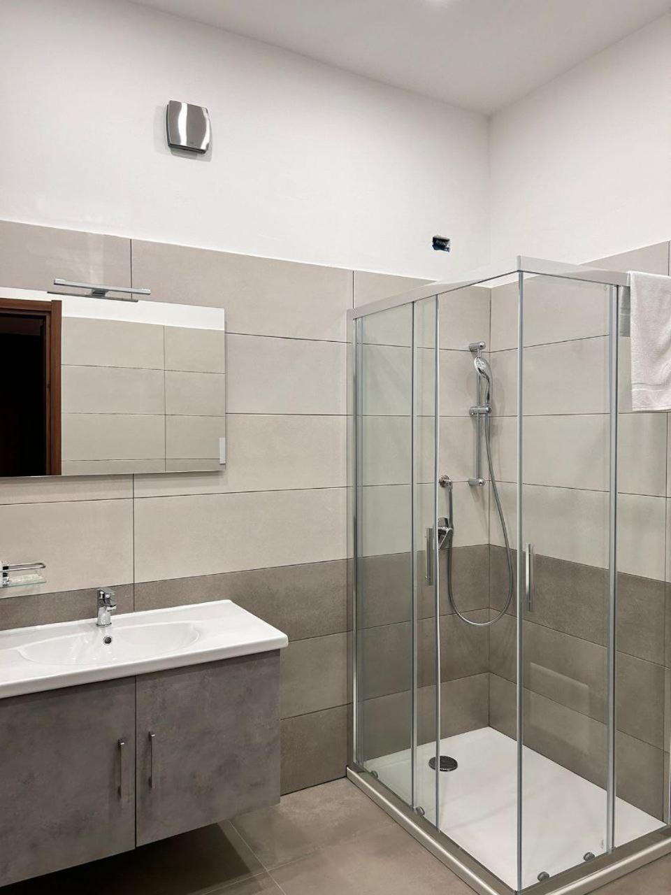 B&B Metropolitan Rc Reggio di Calabria Buitenkant foto
